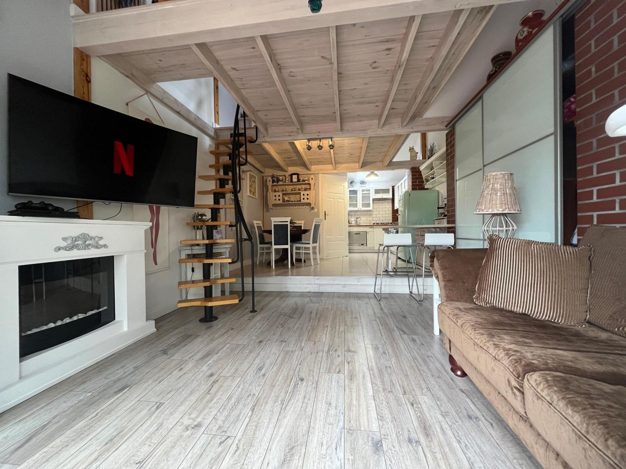 שצ'צ'ין Domek Z Netflixem I Konsola Ps4, Bezplatny Parking מראה חיצוני תמונה